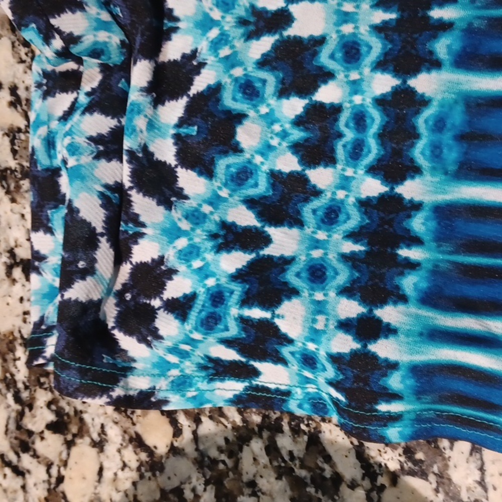 Pretty blouse - Picture 2 of 3